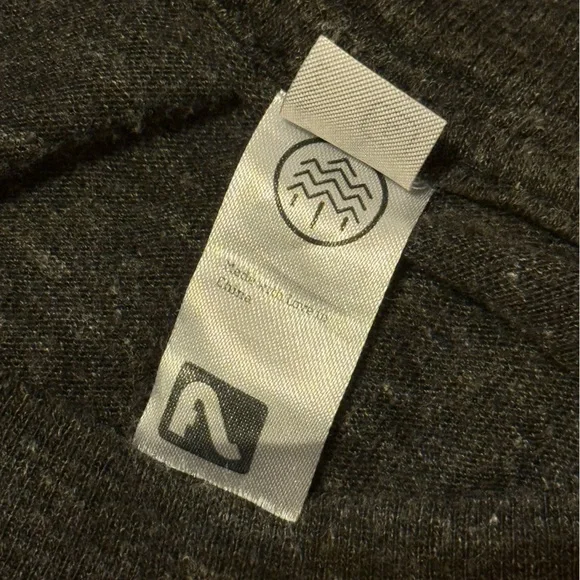 Flylow Après V-Neck Tee | Après Ski Graphic Heather Shirt | Size Women’s Large - Picture 6 of 8